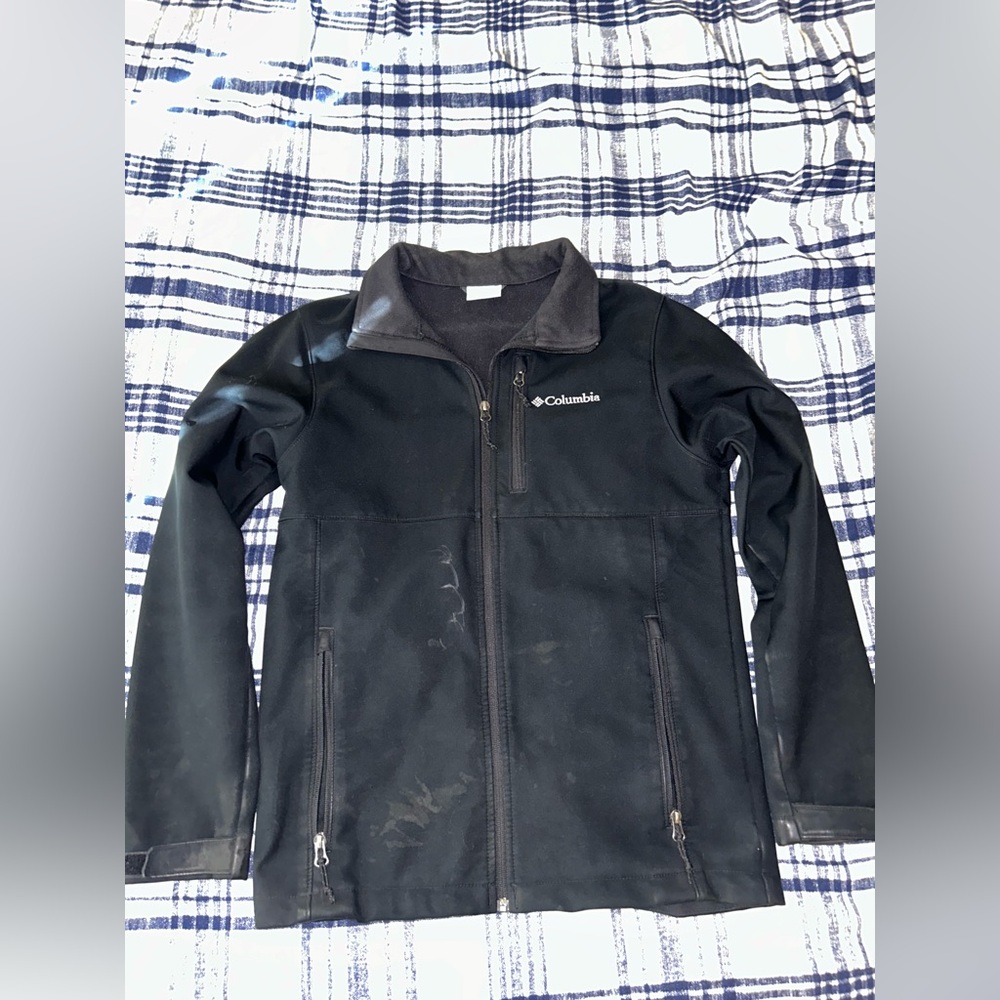 Black men’s small Columbia jacket